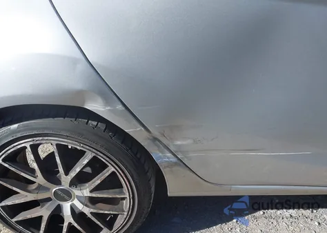 2013 Ford Fiesta Se z USA, uszkodzony, nr VIN 3FADP4EJ5DM213587